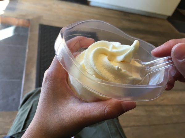 幸せの黄金鯛焼きのソフトクリーム